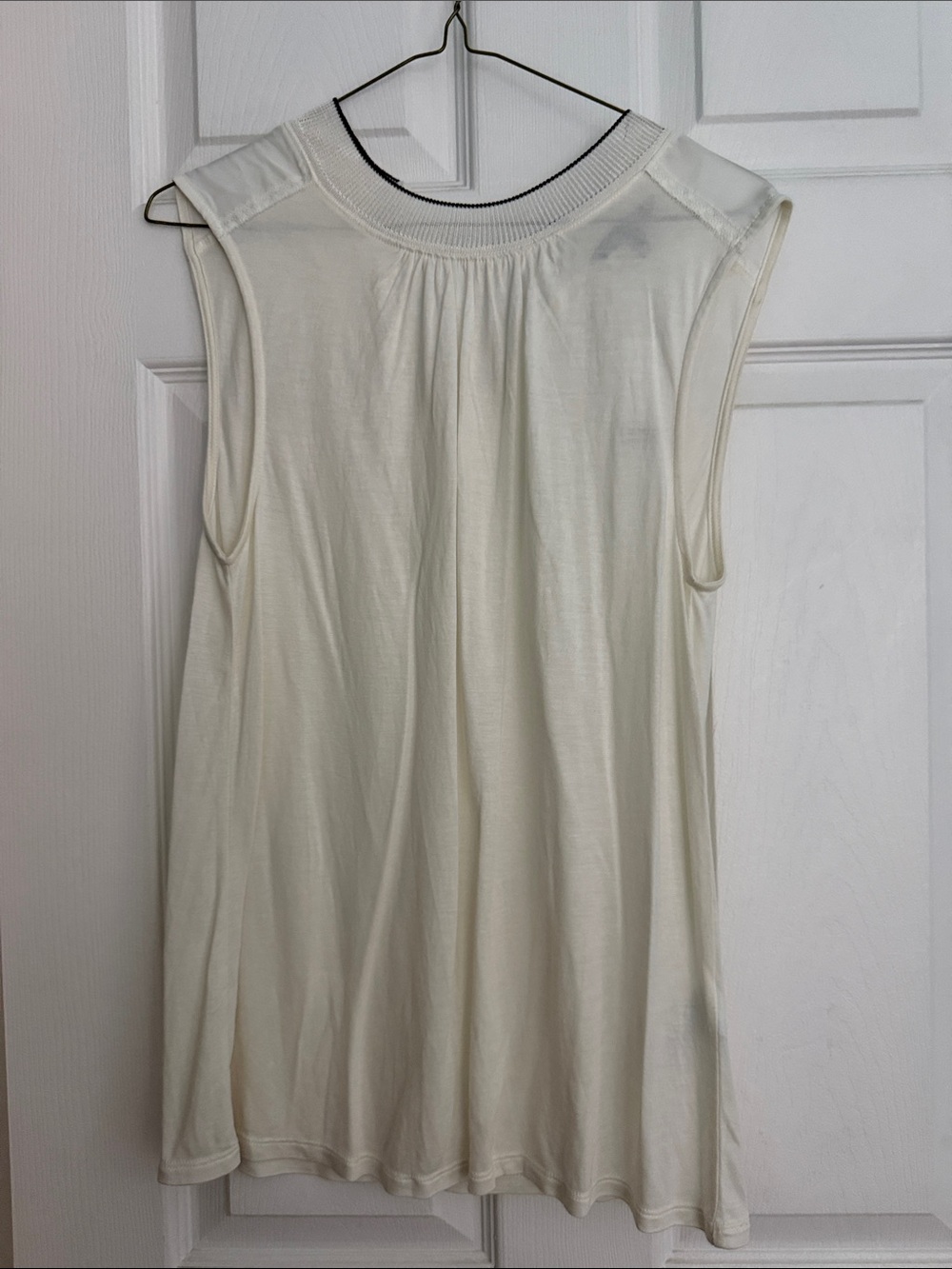 Banana Republic Cream Sleeveless Ribbed-Neck Top